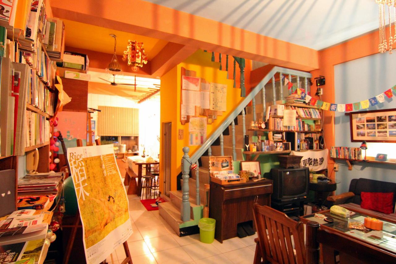 Dulan Groundnut Backpacker Hostel Донгхе Екстериор снимка